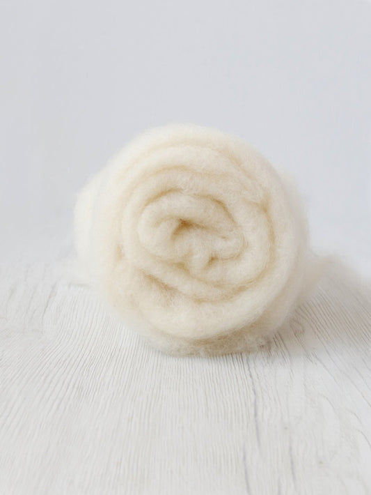Carded Wool Batt - Maori Wool - Ivory, for needle felting, wet felting, nuno felting